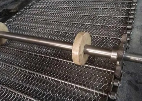 ब्रेड फैक्ट्री के लिए SS304 316 चॉकलेट चेन मेश कन्वेयर बेल्ट