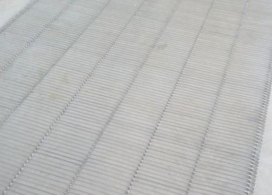 बेकिंग ब्रेड स्टेनलेस स्टील 3.5 मिमी फ्लैट फ्लेक्स कन्वेयर बेल्ट