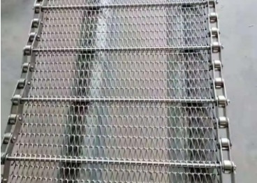 सब्जियों और फलों की सफाई के लिए लाइटवेट स्पाइरल मेश बेल्ट